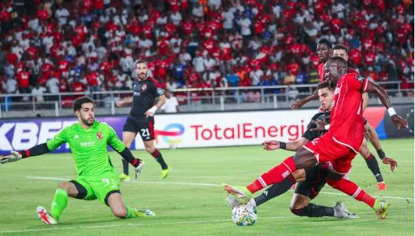 الأهلي يحقق فوزاً ثميناً على سيمبا في دوري الأبطال