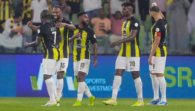 الإتحاد يتعاقد مع لاعب أرجنتيني ويعيره لجدة
