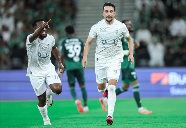 الدعيع يهاجم رئيس الأهلي السعودي