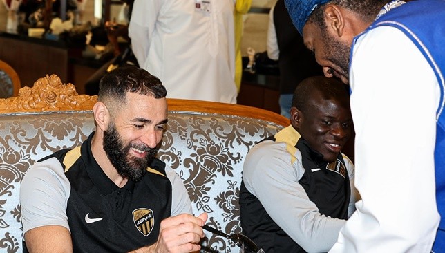 الاتحاد يصل عمان لمواجهة النصر