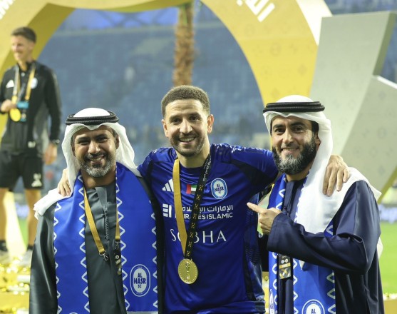 النصر الإماراتي يعلن عن رحيل تاعرابت