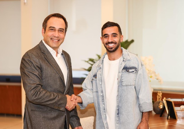 الأنصار يعلن عن التجديد لنجمه المتألق
