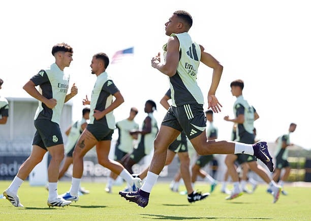 مبابي يعود لتدريبات ريال مدريد قبل مواجهة سالزبورج