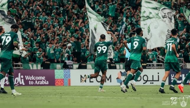 الأهلي يؤمن عرينه بحارس محلي