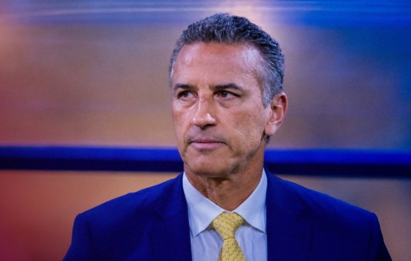 الوحدة يعلن التعاقد مع المدرب البرازيلي بريكليس تشاموسكا