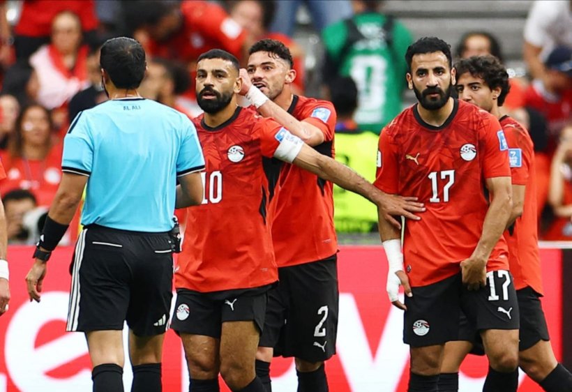 مصر تهزم نيوزيلندا بثلاثية مثيرة في كأس العالم