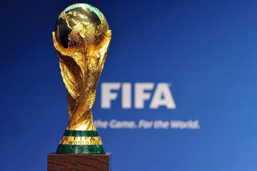 تألق المعلقين العرب يجذب الأنظار في كأس العالم