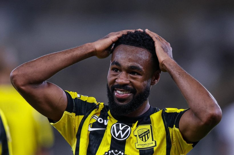 أسطورة الاتحاد ينتقد أداء الشنقيطي مع الفريق