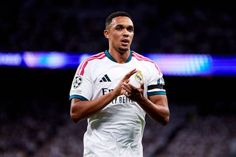 أرسنال وليفربول يراقبان موقف أرنولد مع ريال مدريد