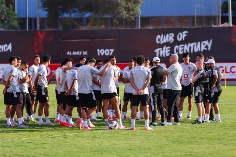 ضربة جديدة للأهلي قبل قمة الزمالك