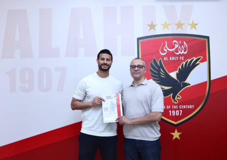 الأهلي يجدد عقد محمد الشناوي حتى 2028